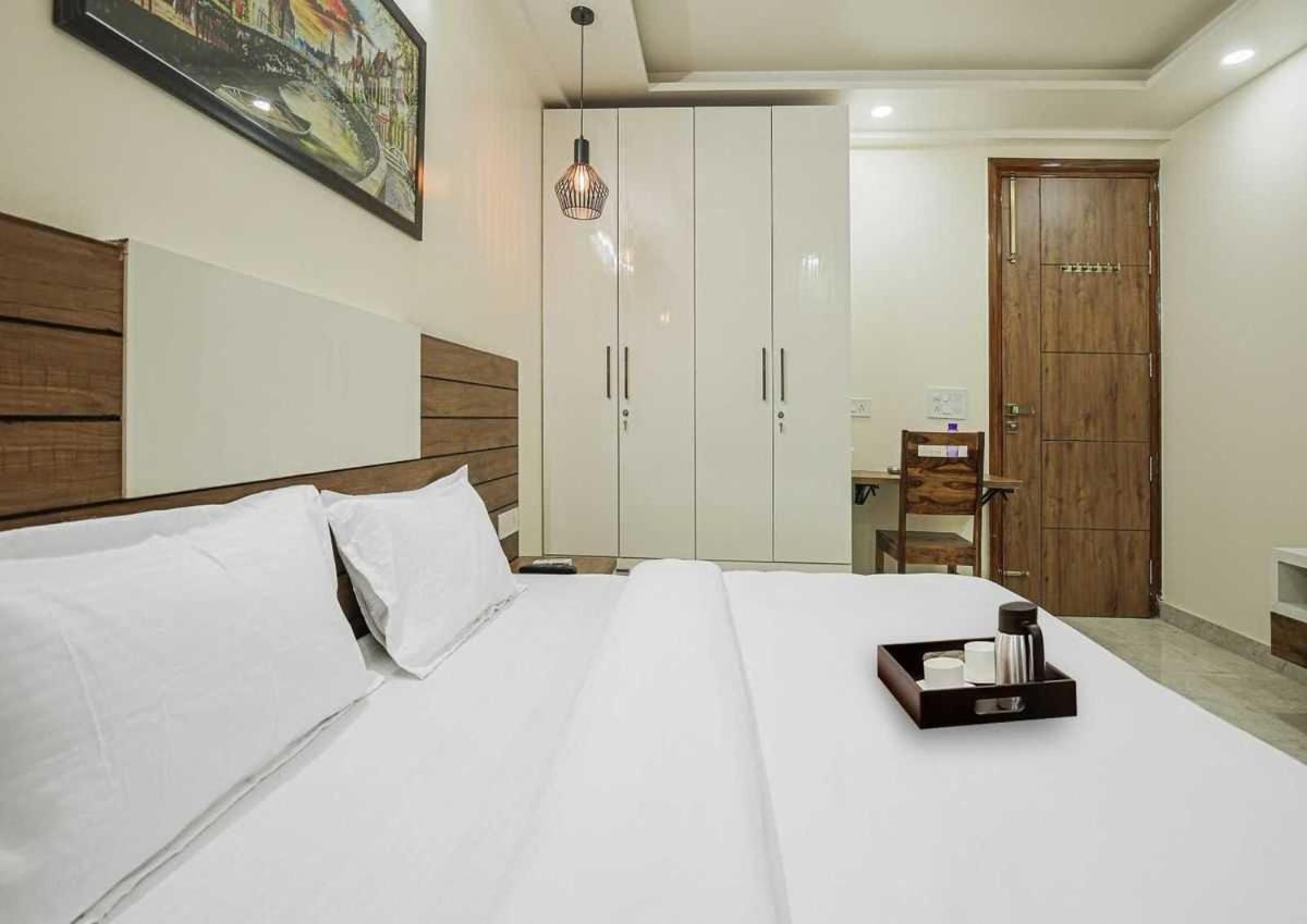 Hotel Maharaja Palace Gurgaon Exterior photo