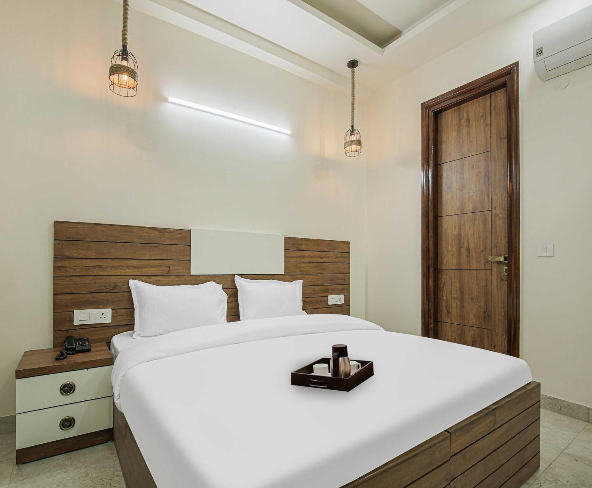 Hotel Maharaja Palace Gurgaon Exterior photo